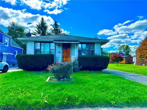 951 E Florida Ave, Youngstown, OH 44502