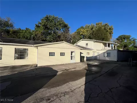 343 Griswold St NE, Warren, OH 44483