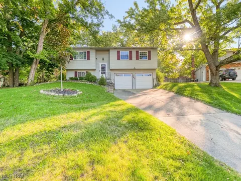367 Brad Dr, Brunswick, OH 44212