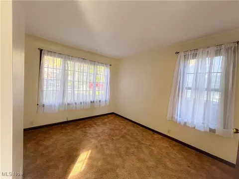 1015 E 4th St, Salem, OH 44460 photo 16