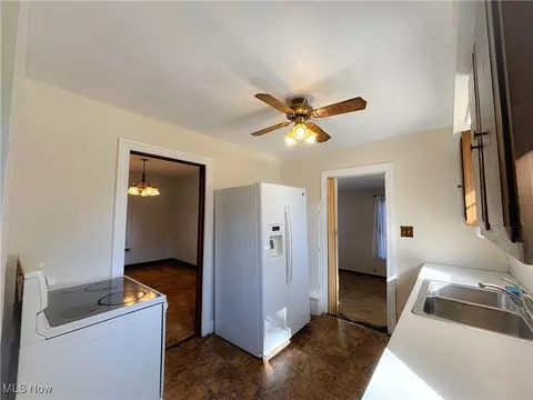 1015 E 4th St, Salem, OH 44460 photo 10