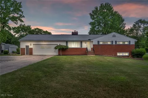 17228 Egbert Rd, Walton Hills, OH 44146