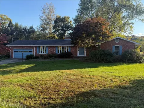 503 Lawton Rd, Marietta, OH 45750