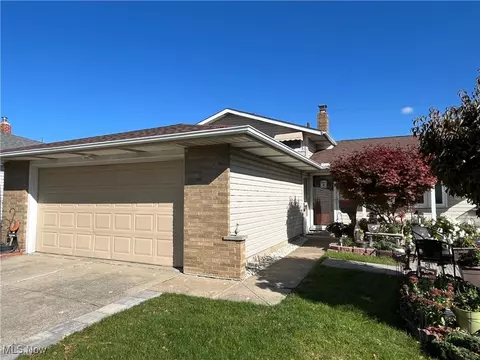 5787 Wengler Dr, Brook Park, OH 44142