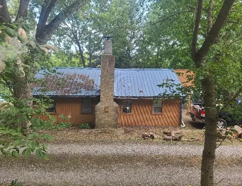 1760 Muskingum River Rd, Lowell, OH 45744