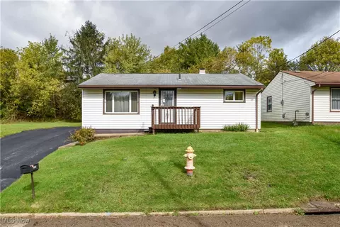 2342 Cherry Hill Ave, Youngstown, OH 44509