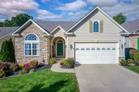 21 Hidden Lake Ln, Peninsula, OH 44264