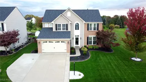 37699 Stoney Lake Dr, North Ridgeville, OH 44039