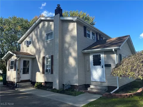 182 Lockwood St, Geneva, OH 44041