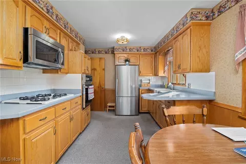 41887 Earlene Ct, Elyria, OH 44035 photo 7