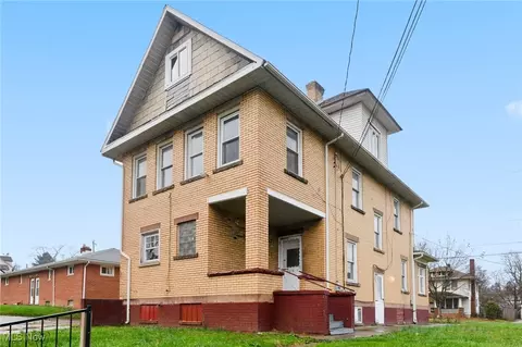 2515 E Midlothian Blvd, Struthers, OH 44471 photo 3
