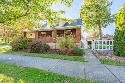 145 Park Dr, Salem, OH 44460