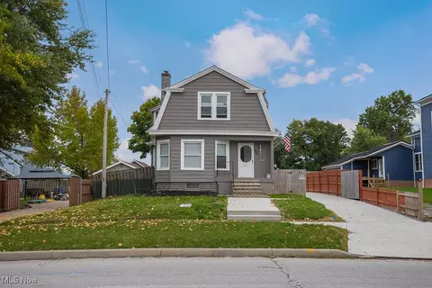 528 E Washington St, Medina, OH 44256
