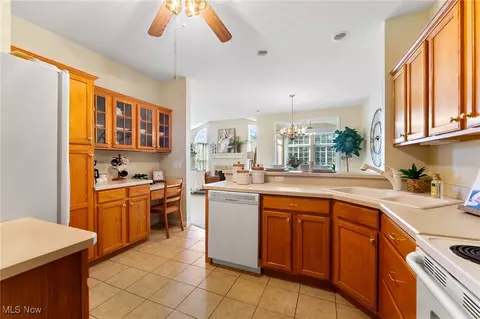 5645 Clingan Rd #15A, Struthers, OH 44471 photo 16