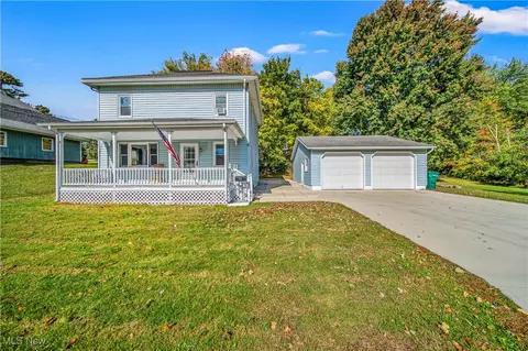 182 12th St, Conneaut, OH 44030