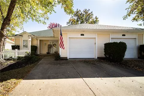 110 Legend Trl, Willowick, OH 44095