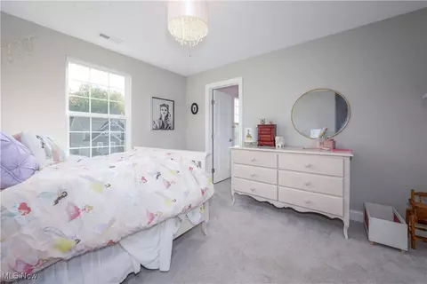 Bedroom - 715 Nancy Dr, Aurora, OH 44202 photo 3 of 3