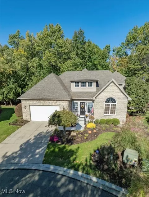 113 Providence Ct, Bratenahl, OH 44108