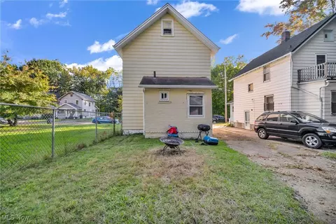 Exterior - 657 Easter Ave, Akron, OH 44307 photo 1 of 4