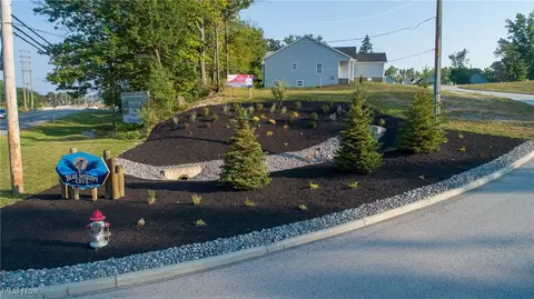 12 Blue Heron Ct, Painesville, OH 44077
