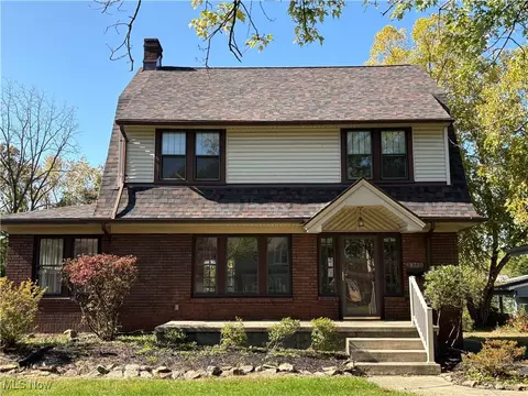 371 Fairmount Ave NE, Warren, OH 44483