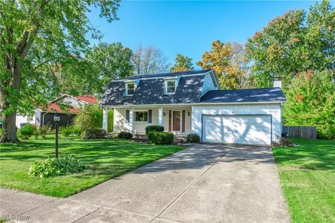 6010 Emerald St, North Ridgeville, OH 44039