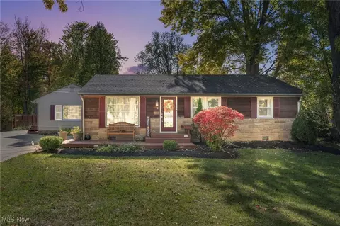 8164 Edgewood Rd, Mentor, OH 44060