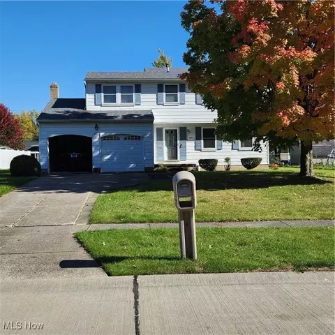 8355 Celianna Dr, Strongsville, OH 44149