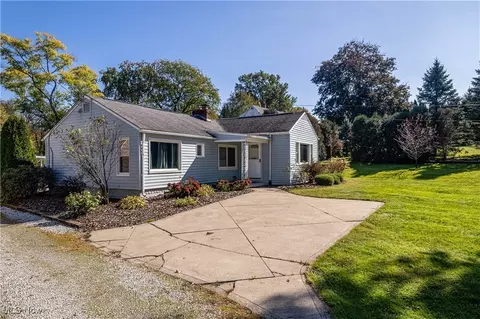 4057 State Rd, Akron, OH 44319
