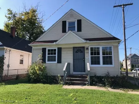 1128 E 170th St, Cleveland, OH 44110