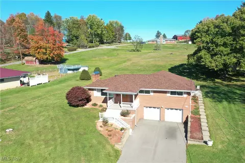 16224 Taggart Dr, Wellsville, OH 43968