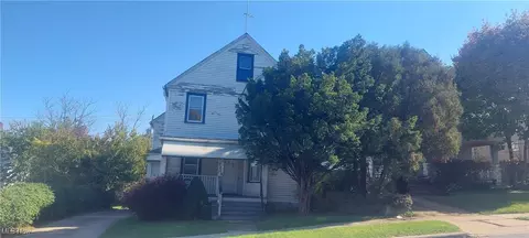 3209 W 98th St, Cleveland, OH 44102