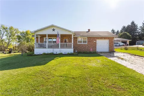 1230 Parshall Rd, Wellsville, OH 43968