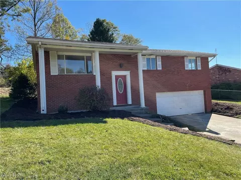3218 St Charles, Steubenville, OH 43952