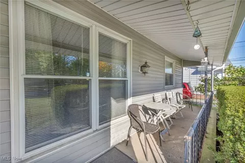 2123 E 40th St, Lorain, OH 44055 photo 5