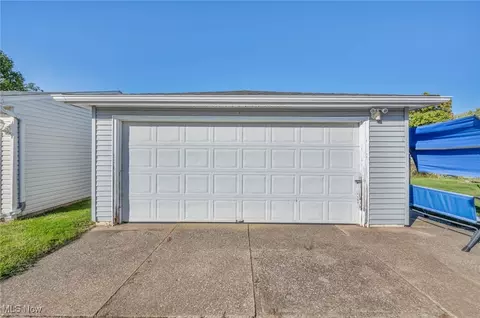 2123 E 40th St, Lorain, OH 44055 photo 35