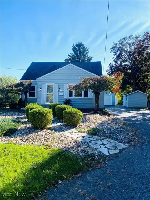 1501 Medford Ave, Poland, OH 44514
