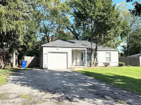 2365 Belvoir Blvd, Cleveland, OH 44121