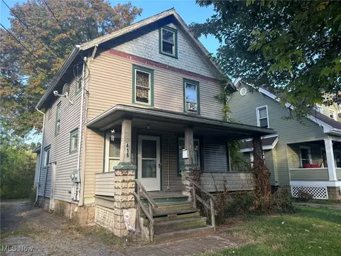 414 Homewood Ave SE, Warren, OH 44483