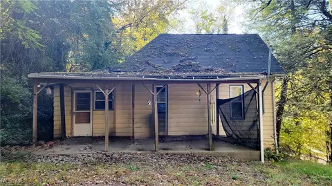 640 Pearl Extension St, Marietta, OH 45750