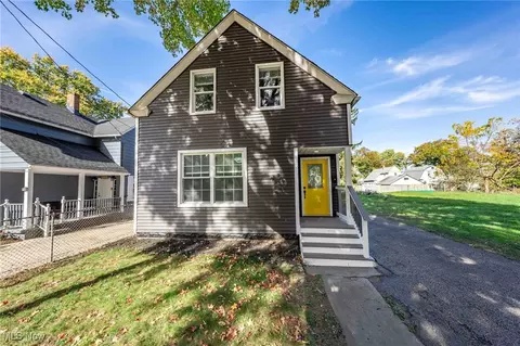 7804 Berry Ave, Cleveland, OH 44102
