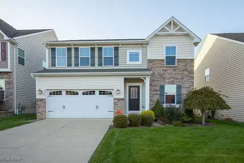 5012 Lake Forest Dr, Peninsula, OH 44264