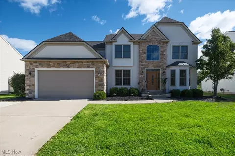 2425 Muirwood Rd, Avon, OH 44011
