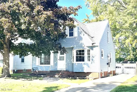 5902 Belmere Dr, Parma, OH 44129