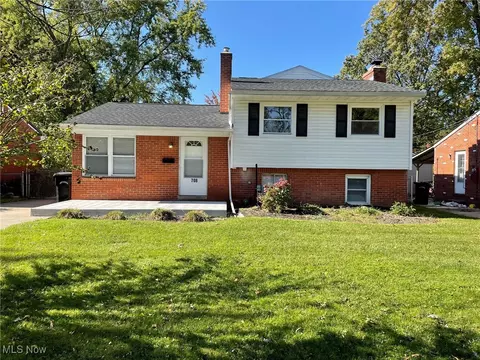 708 Georgetown Ave, Elyria, OH 44035 photo 2