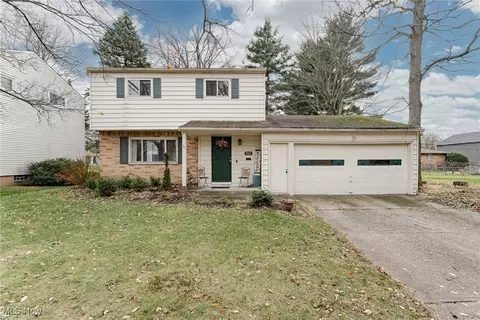 4900 Delevan Dr, Cleveland, OH 44124