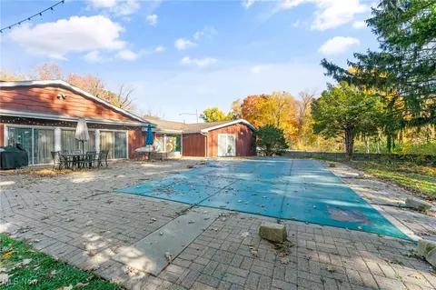 74 Robin Hood Dr, Youngstown, OH 44511 photo 32