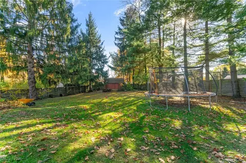 74 Robin Hood Dr, Youngstown, OH 44511 photo 33