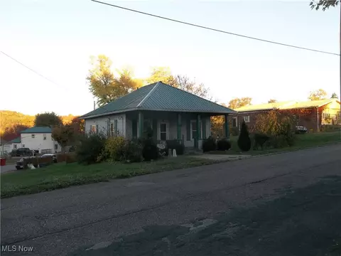 266 Zanesville, Roseville, OH 43777