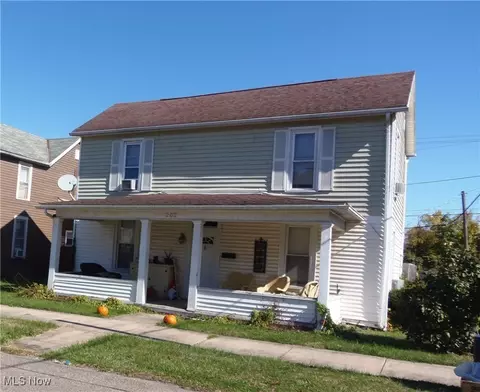 202 N 6th St, Byesville, OH 43723